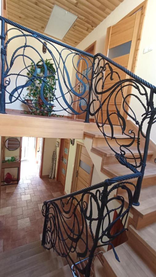 Zacisze Drwala Guest House Lutowiska Ngoại thất bức ảnh