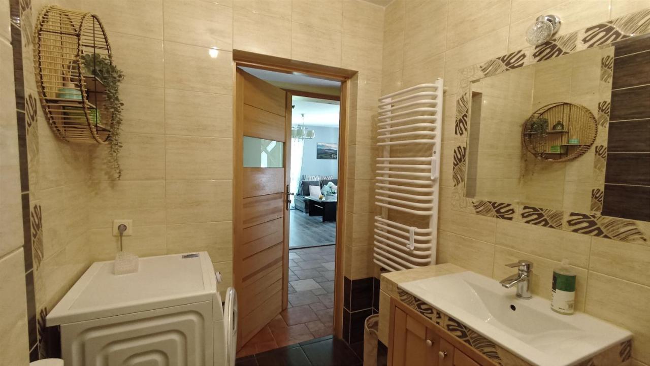 Zacisze Drwala Guest House Lutowiska Ngoại thất bức ảnh