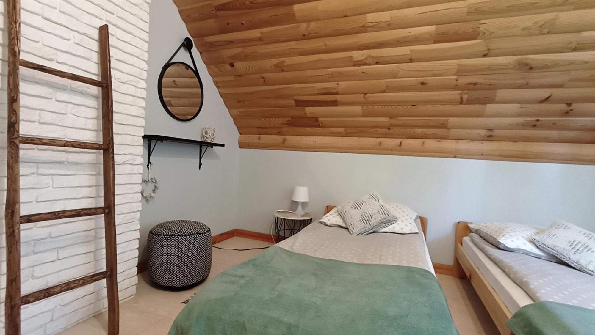 Zacisze Drwala Guest House Lutowiska Phòng bức ảnh