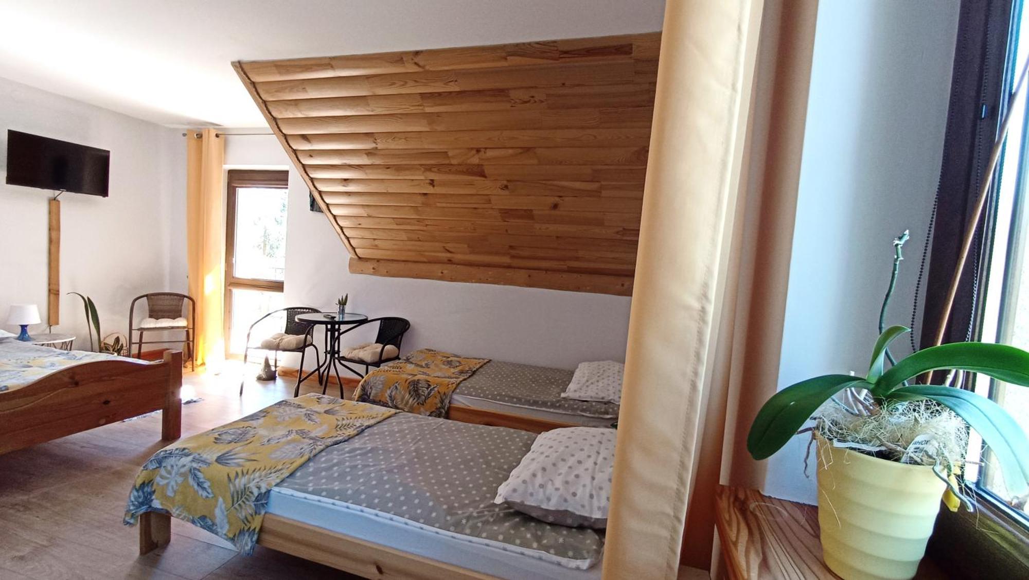Zacisze Drwala Guest House Lutowiska Phòng bức ảnh
