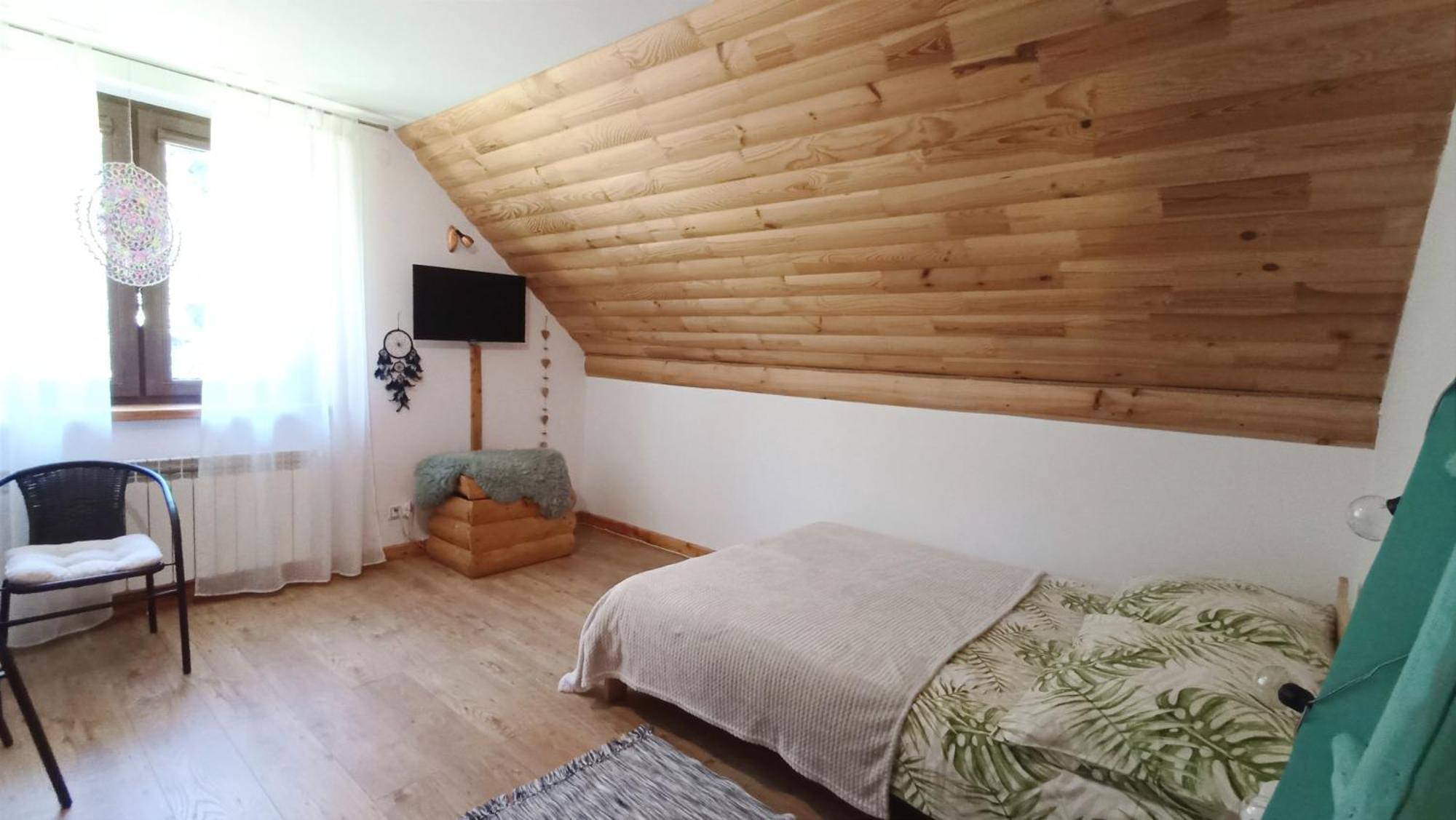 Zacisze Drwala Guest House Lutowiska Phòng bức ảnh